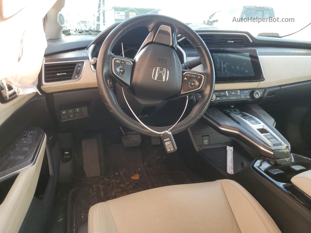 2018 Honda Clarity Touring White vin: JHMZC5F37JC017566