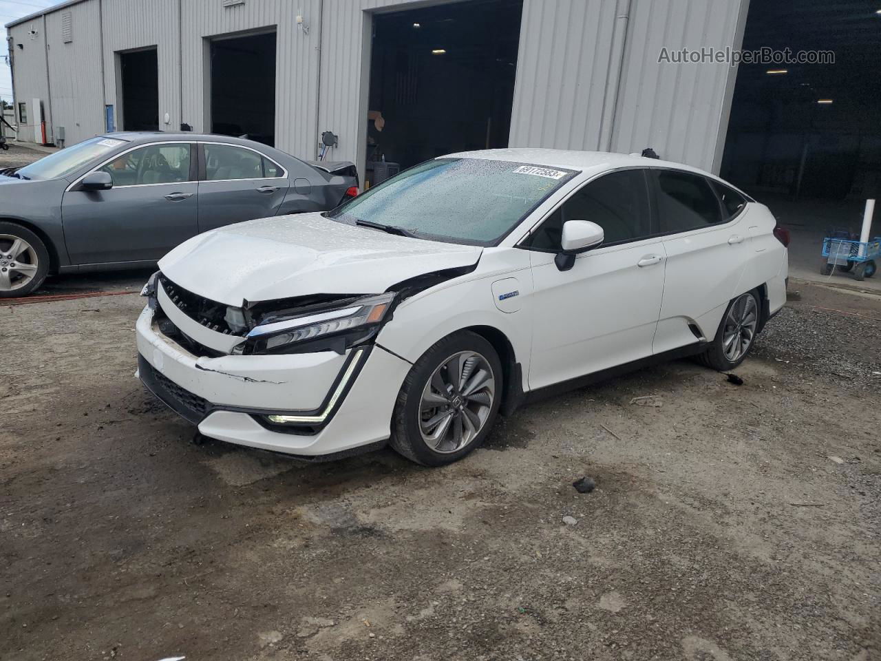 2018 Honda Clarity Touring White vin: JHMZC5F38JC019309