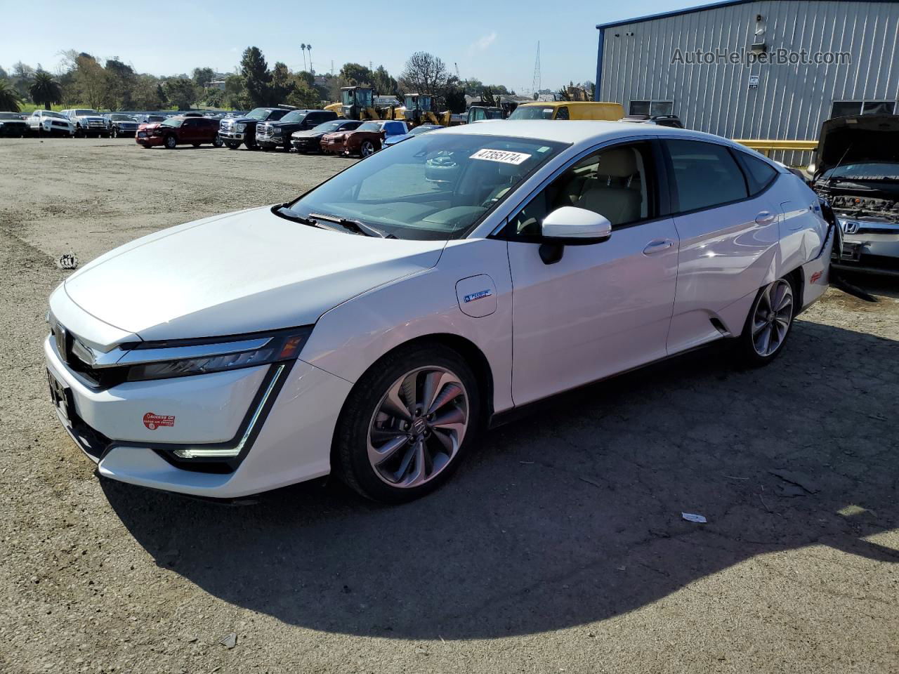 2018 Honda Clarity Touring White vin: JHMZC5F39JC014264