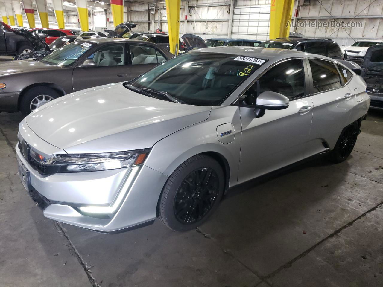 2018 Honda Clarity Touring Silver vin: JHMZC5F39JC016032