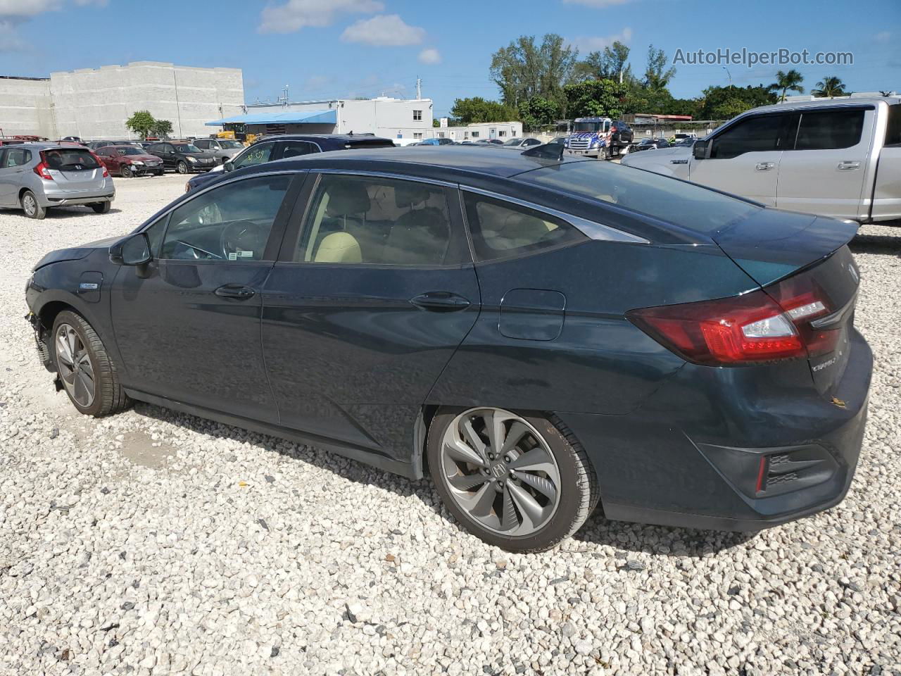 2018 Honda Clarity Touring Green vin: JHMZC5F39JC021036