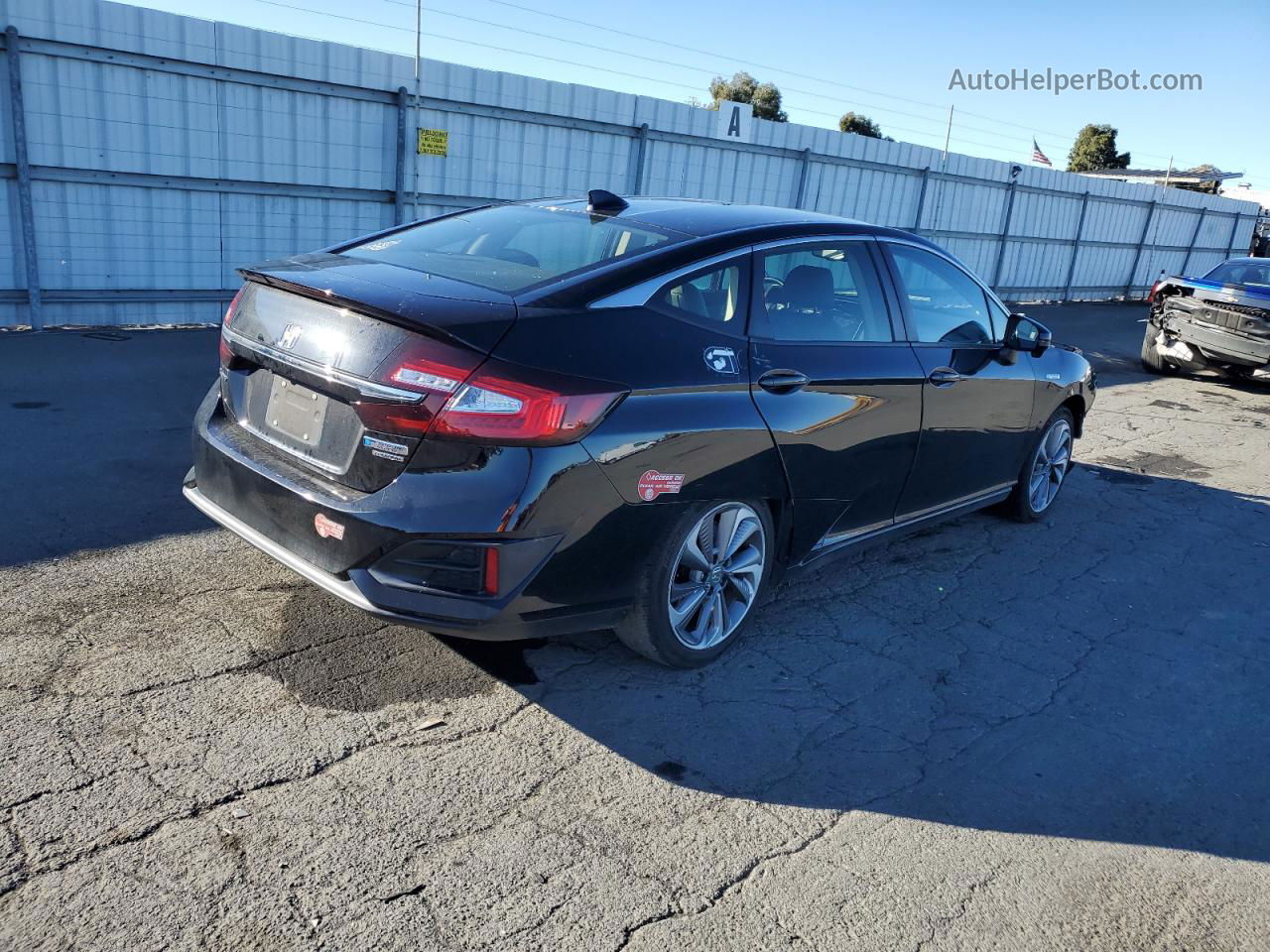 2018 Honda Clarity Touring Black vin: JHMZC5F3XJC006125