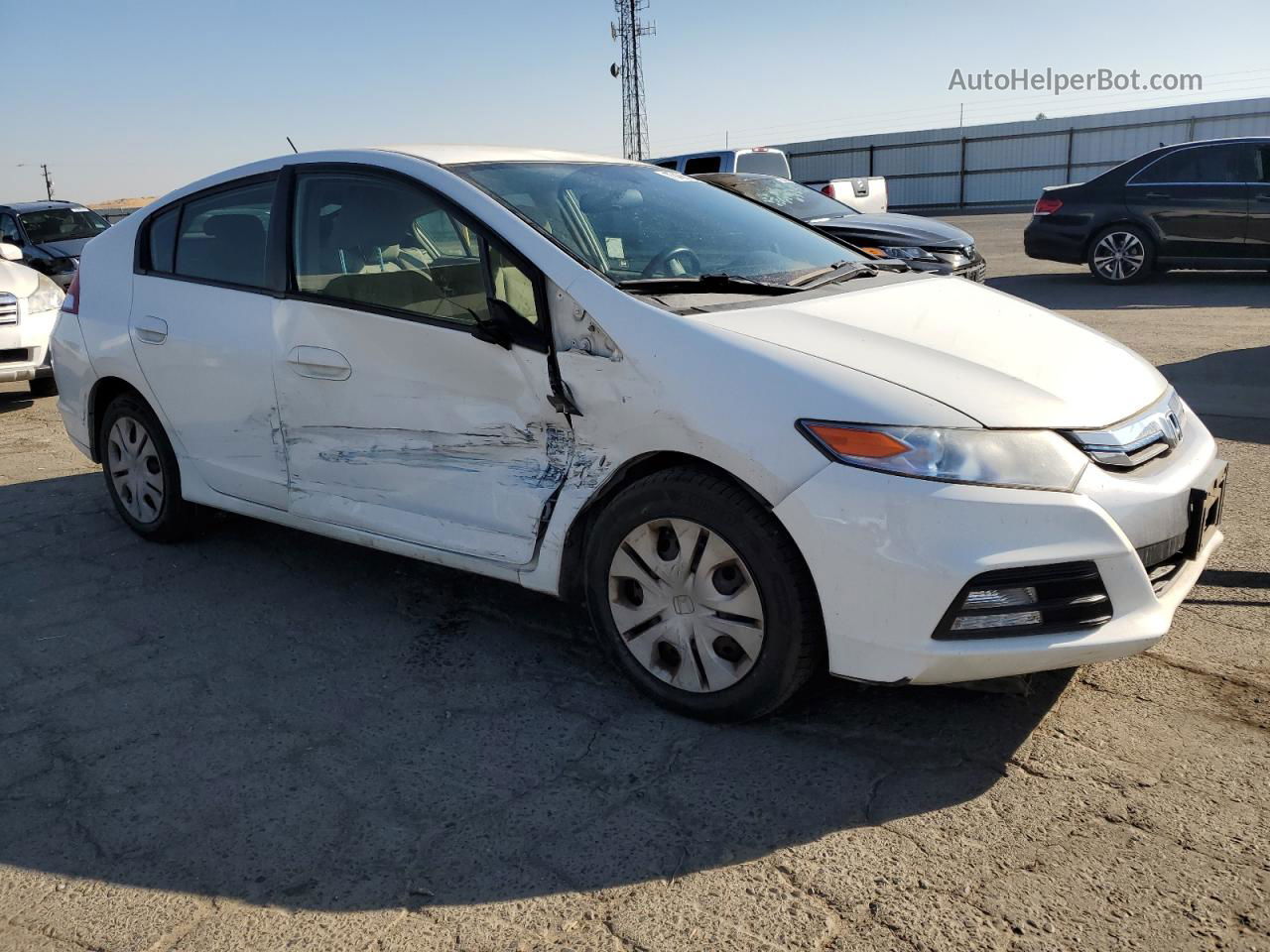 2012 Honda Insight  White vin: JHMZE2H39CS000220