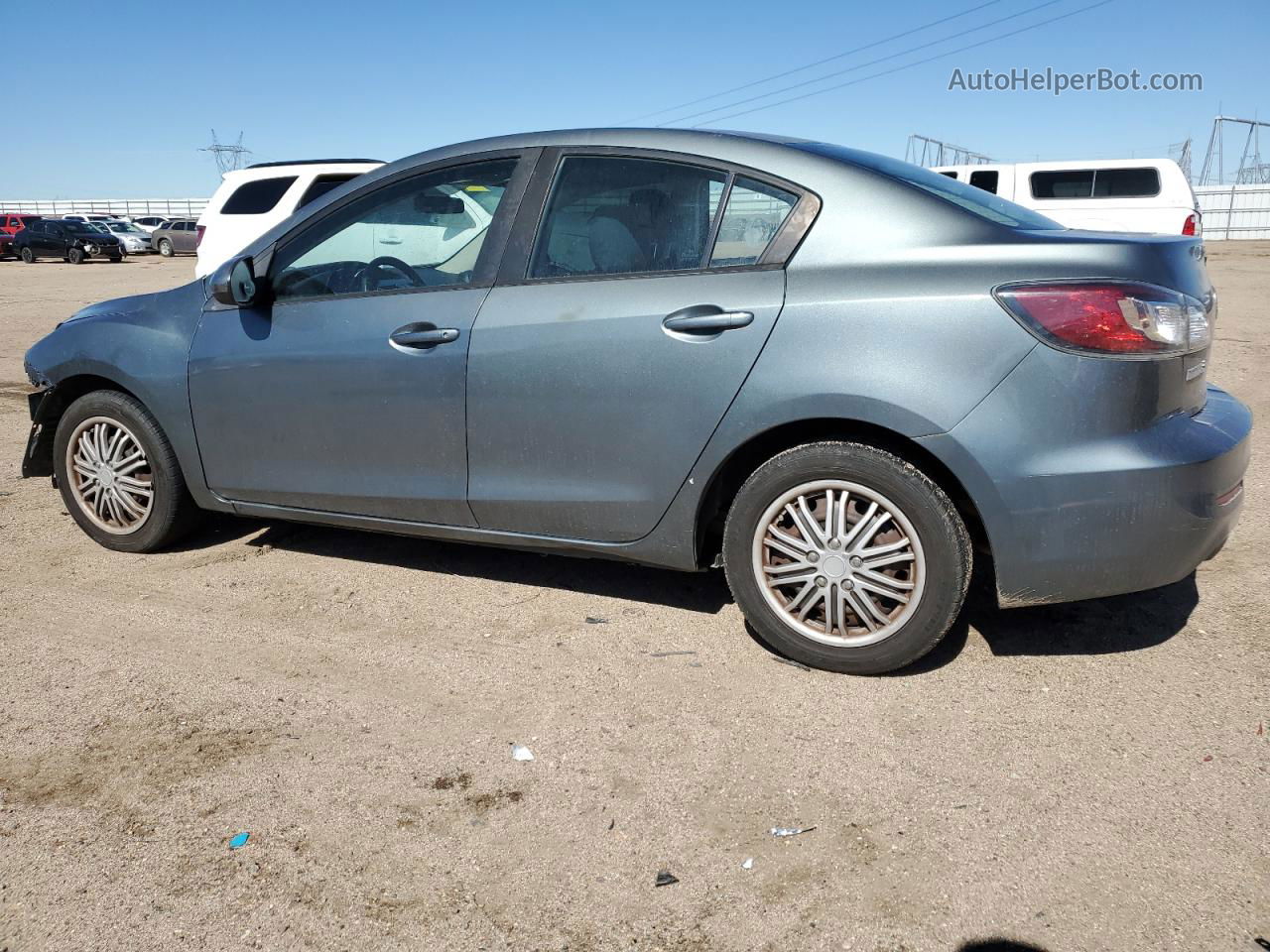 Price & History 2013 Mazda 3 I 2.0l 4 vin: JM1BL1TGXD1748561