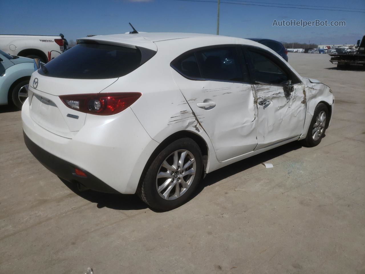 2014 Mazda 3 Touring White vin: JM1BM1L71E1161583