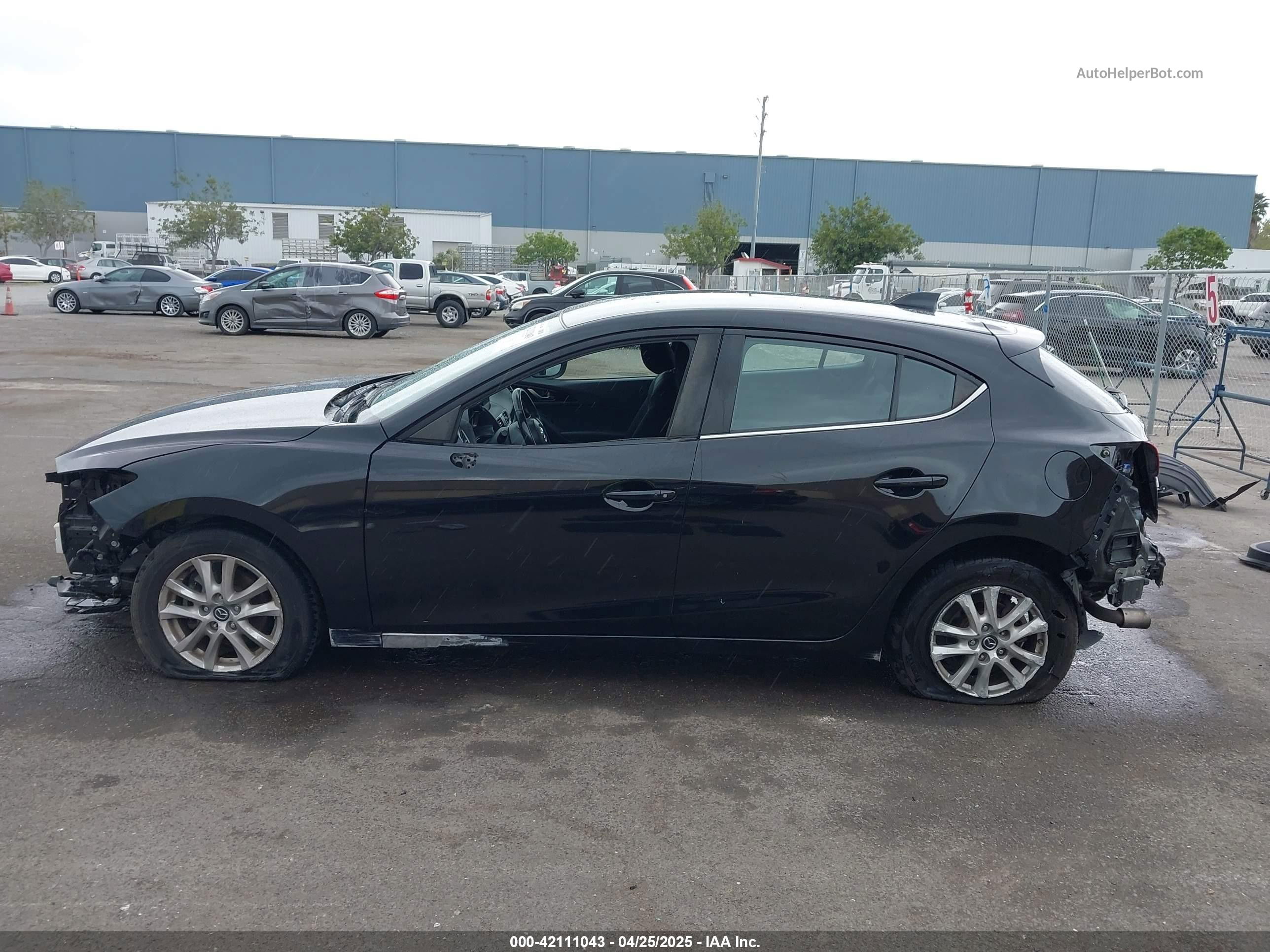 2014 Mazda Mazda3 I Touring Black vin: JM1BM1L73E1172987