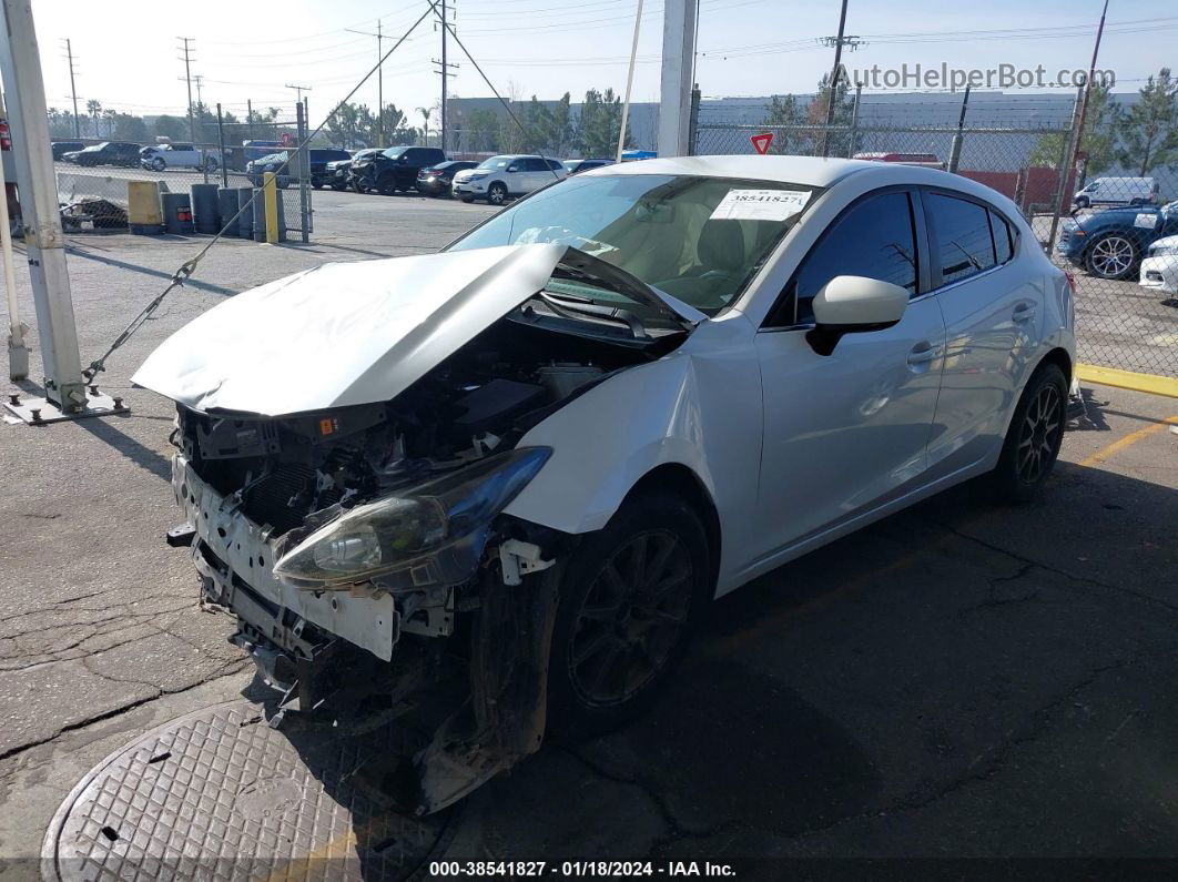 2014 Mazda Mazda3 I Touring White vin: JM1BM1L75E1207089