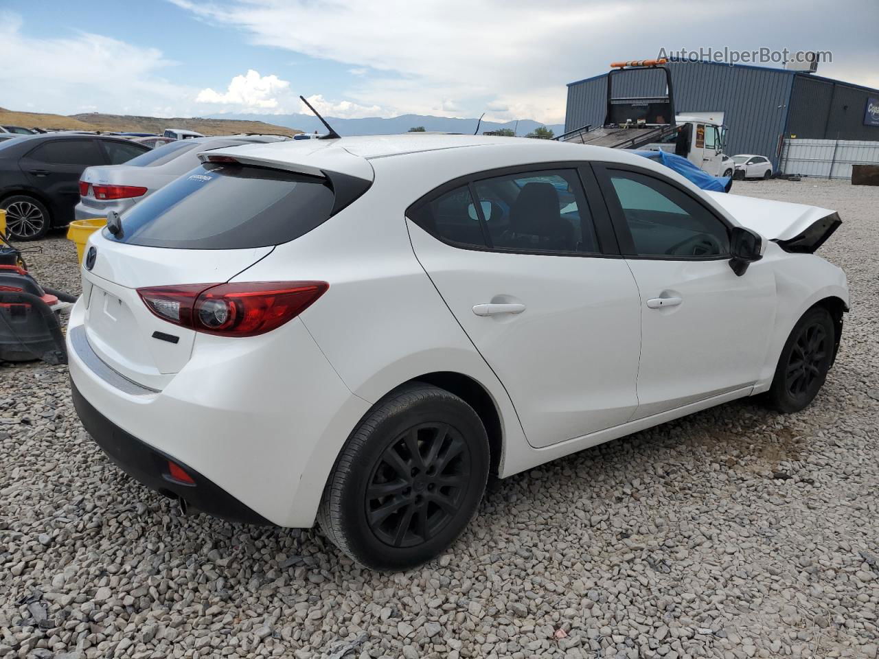 2015 Mazda 3 Touring Белый vin: JM1BM1L75F1232950