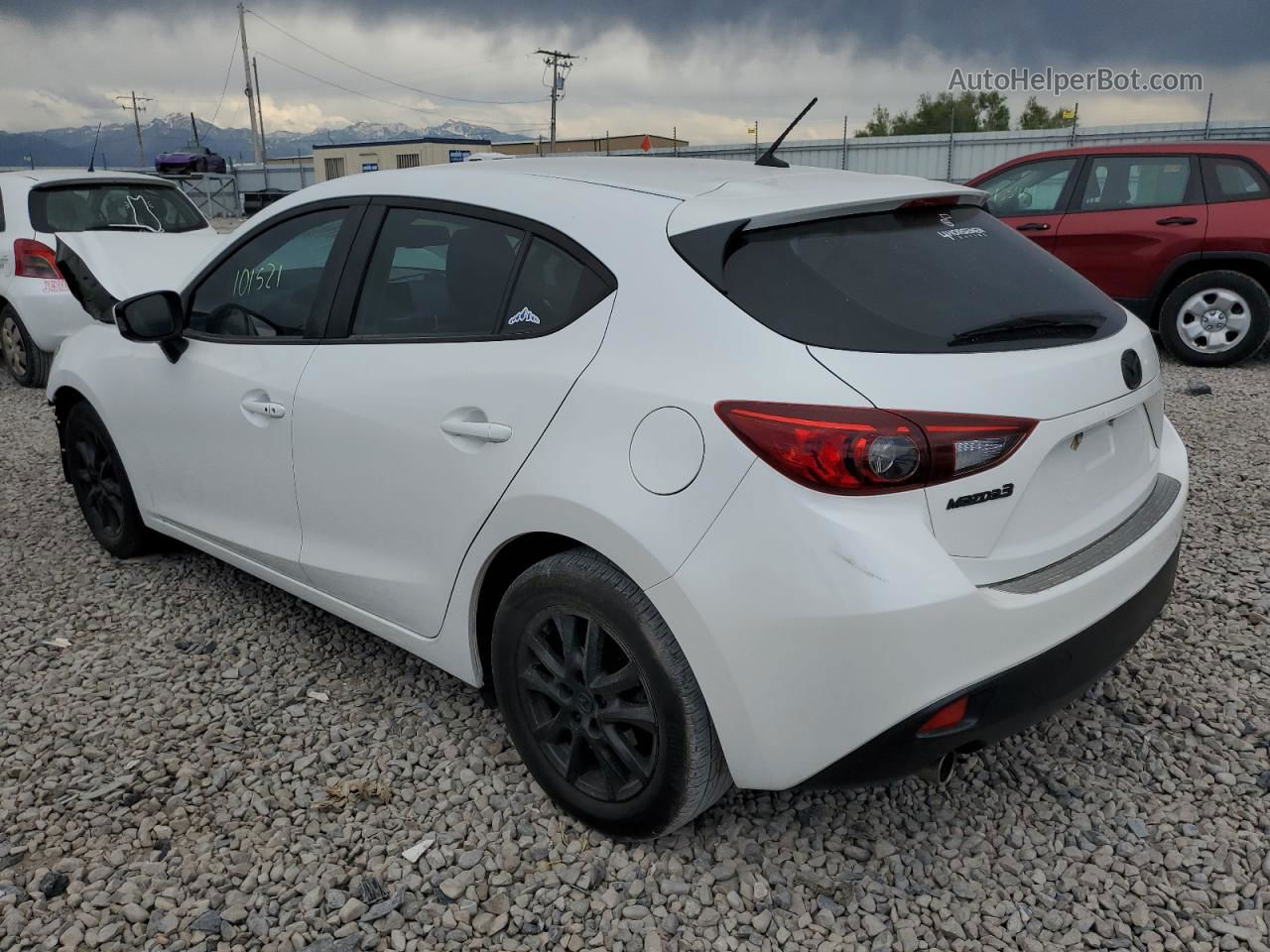 2015 Mazda 3 Touring Белый vin: JM1BM1L75F1232950