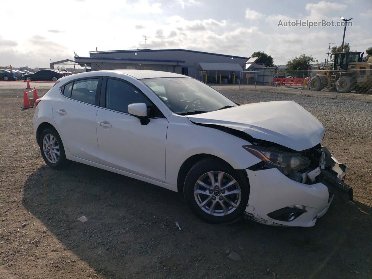 2014 Mazda 3 Touring White vin: JM1BM1L7XE1117937