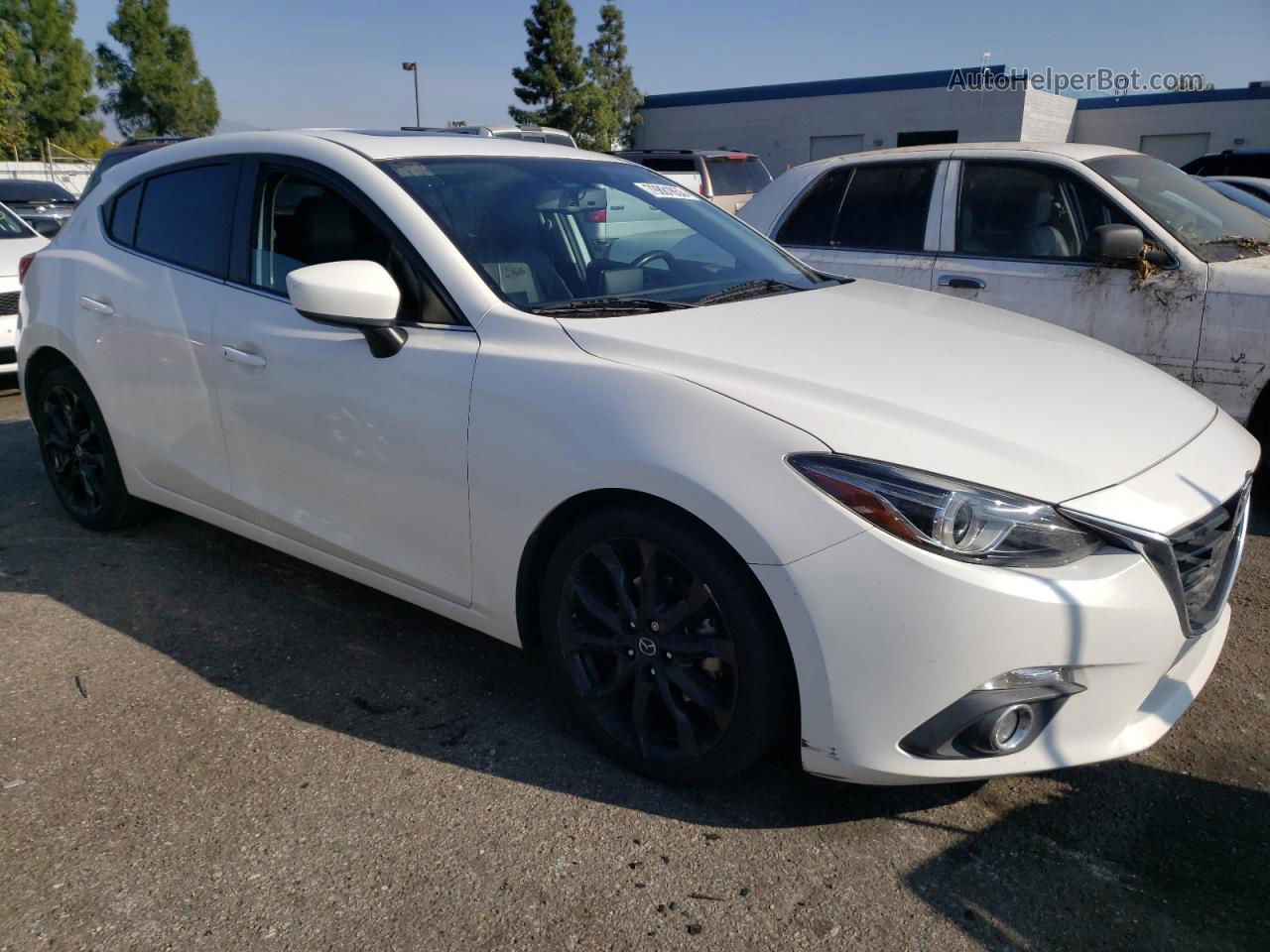 2014 Mazda 3 Белый vin: JM1BM1M30E1203494