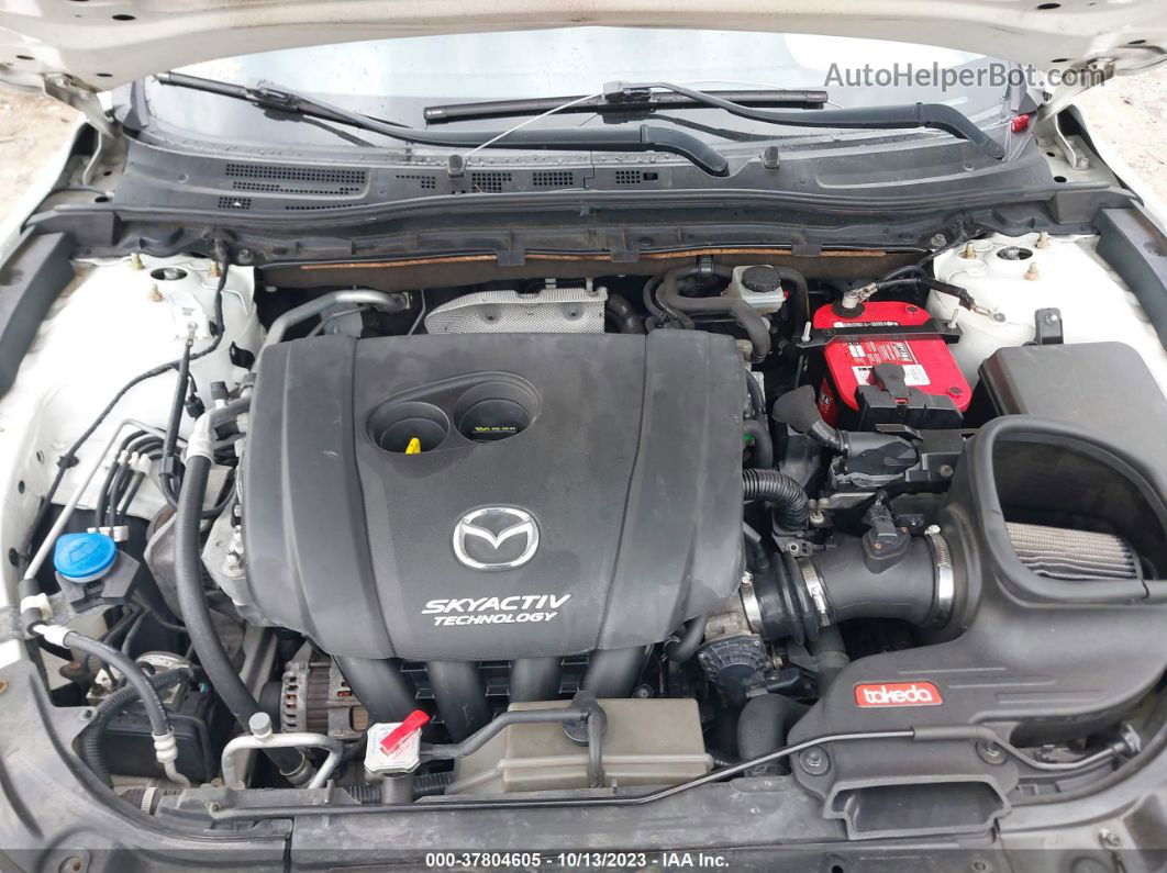 2016 Mazda Mazda3 S Grand Touring Белый vin: JM1BM1N31G1321815