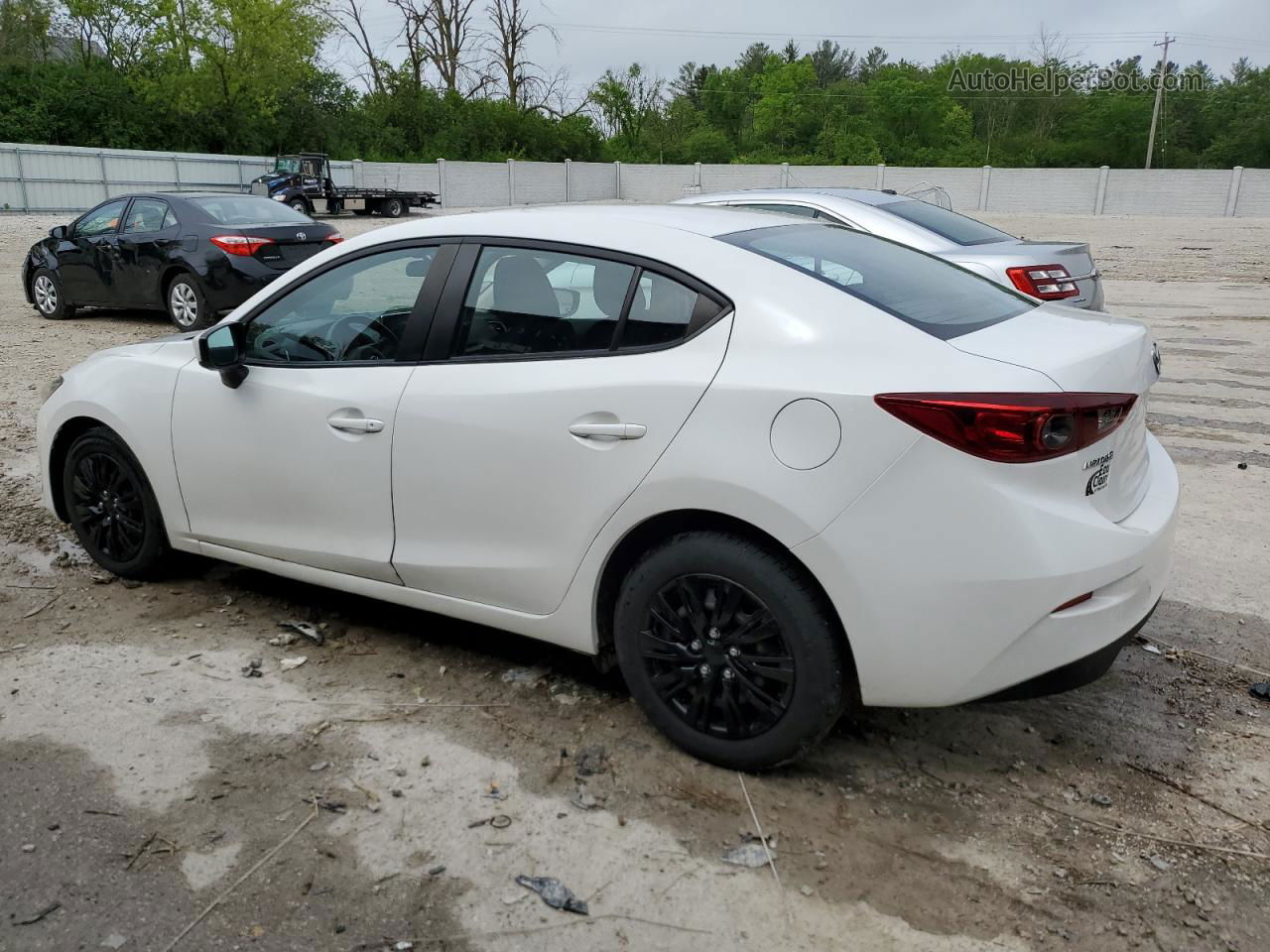 2016 Mazda 3 Sport Белый vin: JM1BM1T70G1312495