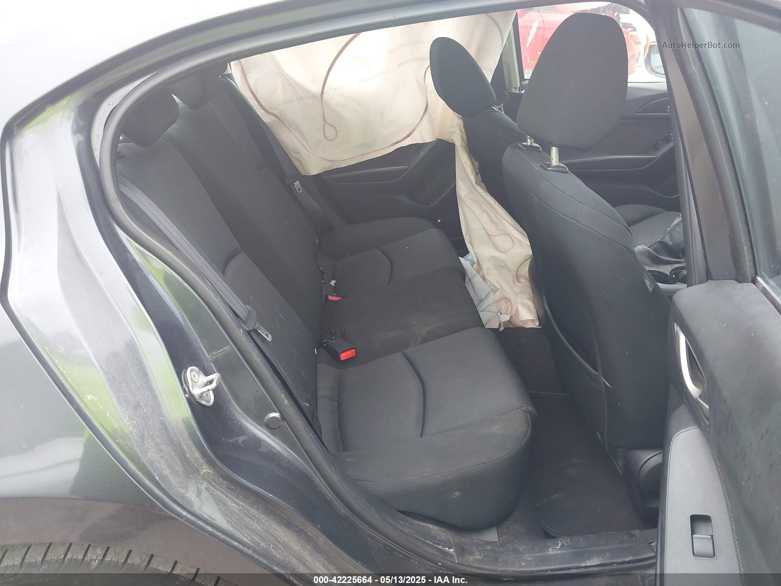 2014 Mazda Mazda3 I Sv Gray vin: JM1BM1T72E1149166