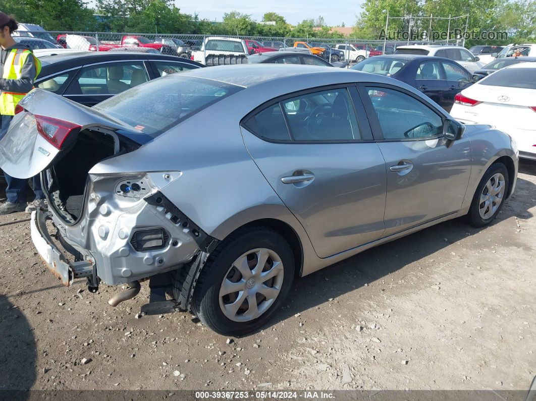 2016 Mazda Mazda3 I Sport Серебряный vin: JM1BM1T7XG1296323