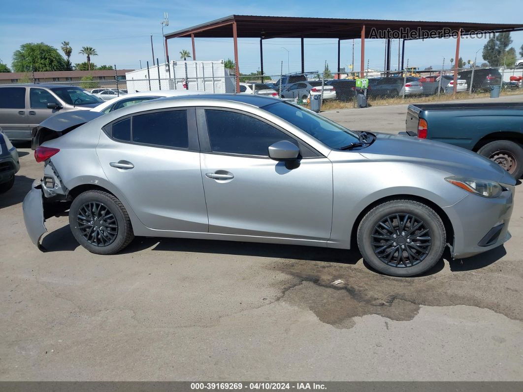 2016 Mazda Mazda3 I Sport Silver vin: JM1BM1T7XG1320894