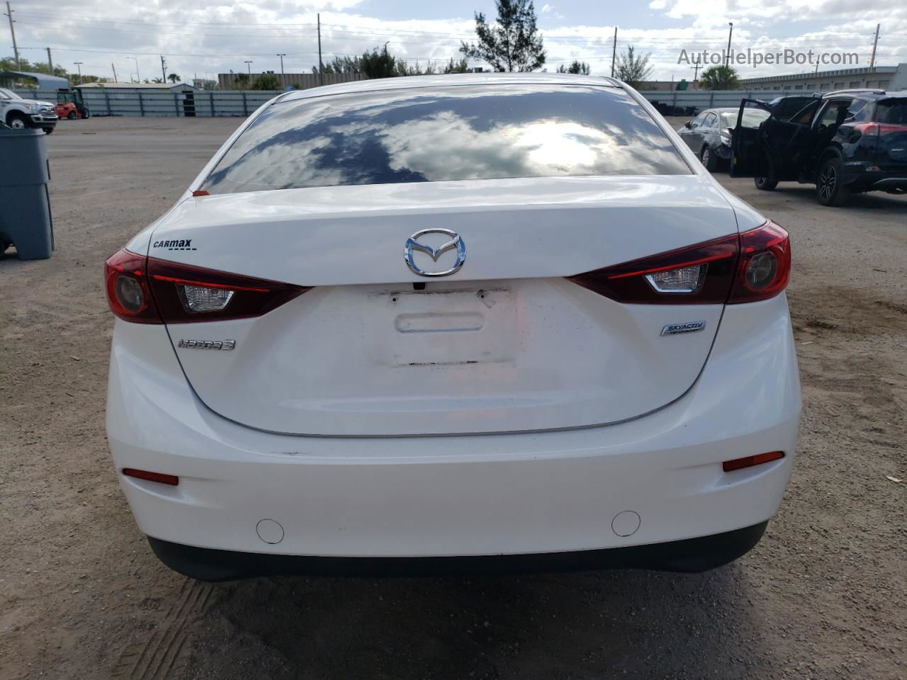 2016 Mazda 3 Sport White vin: JM1BM1U73G1339088