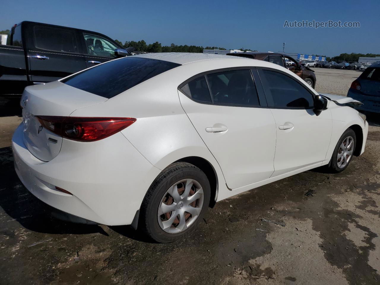 2014 Mazda 3 Sport White vin: JM1BM1U74E1123540