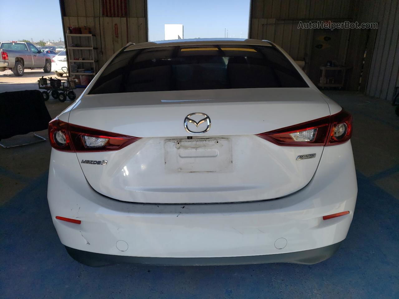 2016 Mazda 3 Sport White vin: JM1BM1U77G1326960