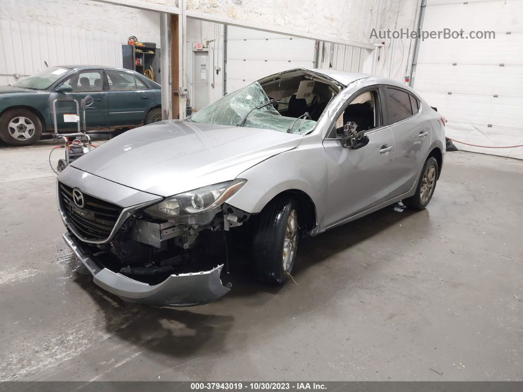 2016 Mazda Mazda3 I Sport Серебряный vin: JM1BM1U77G1337411