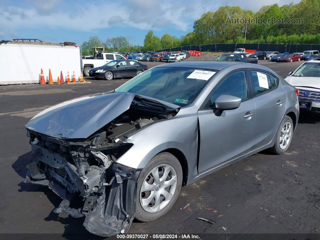 2014 Mazda Mazda3 I Sport Silver vin: JM1BM1U78E1216206