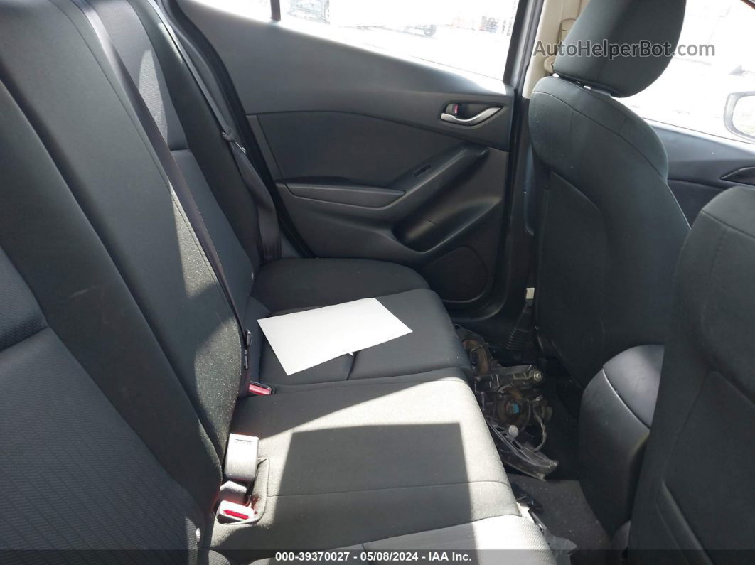 2014 Mazda Mazda3 I Sport Silver vin: JM1BM1U78E1216206