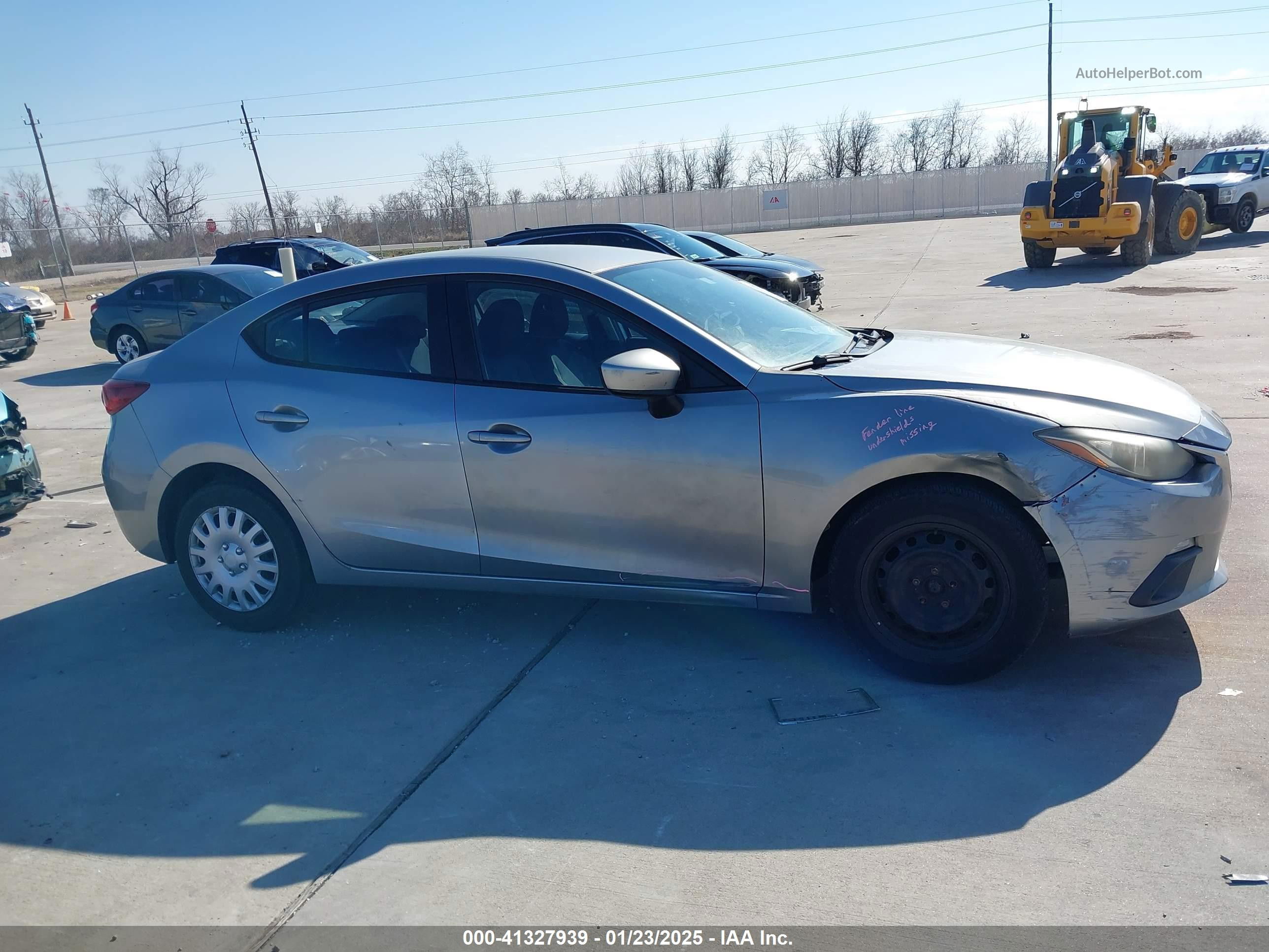 2014 Mazda Mazda3 I Sport Silver vin: JM1BM1U79E1141385