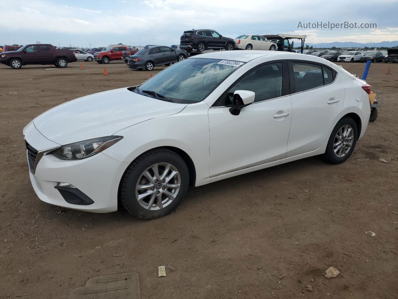 2016 Mazda 3 Sport White vin: JM1BM1U79G1331979