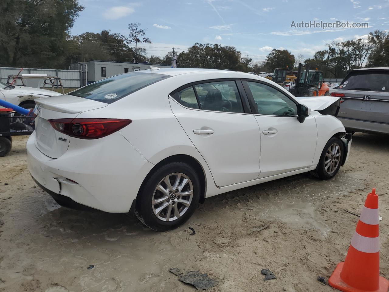 2016 Mazda 3 Grand Touring Белый vin: JM1BM1X75G1329478