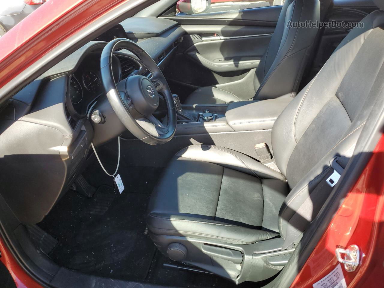 2021 Mazda 3 Select Красный vin: JM1BPAKL0M1404062