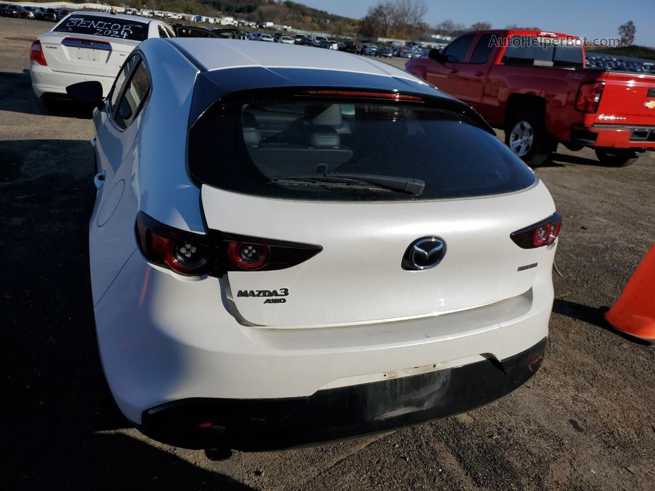 2021 Mazda 3 Preferred Белый vin: JM1BPBLL6M1304553