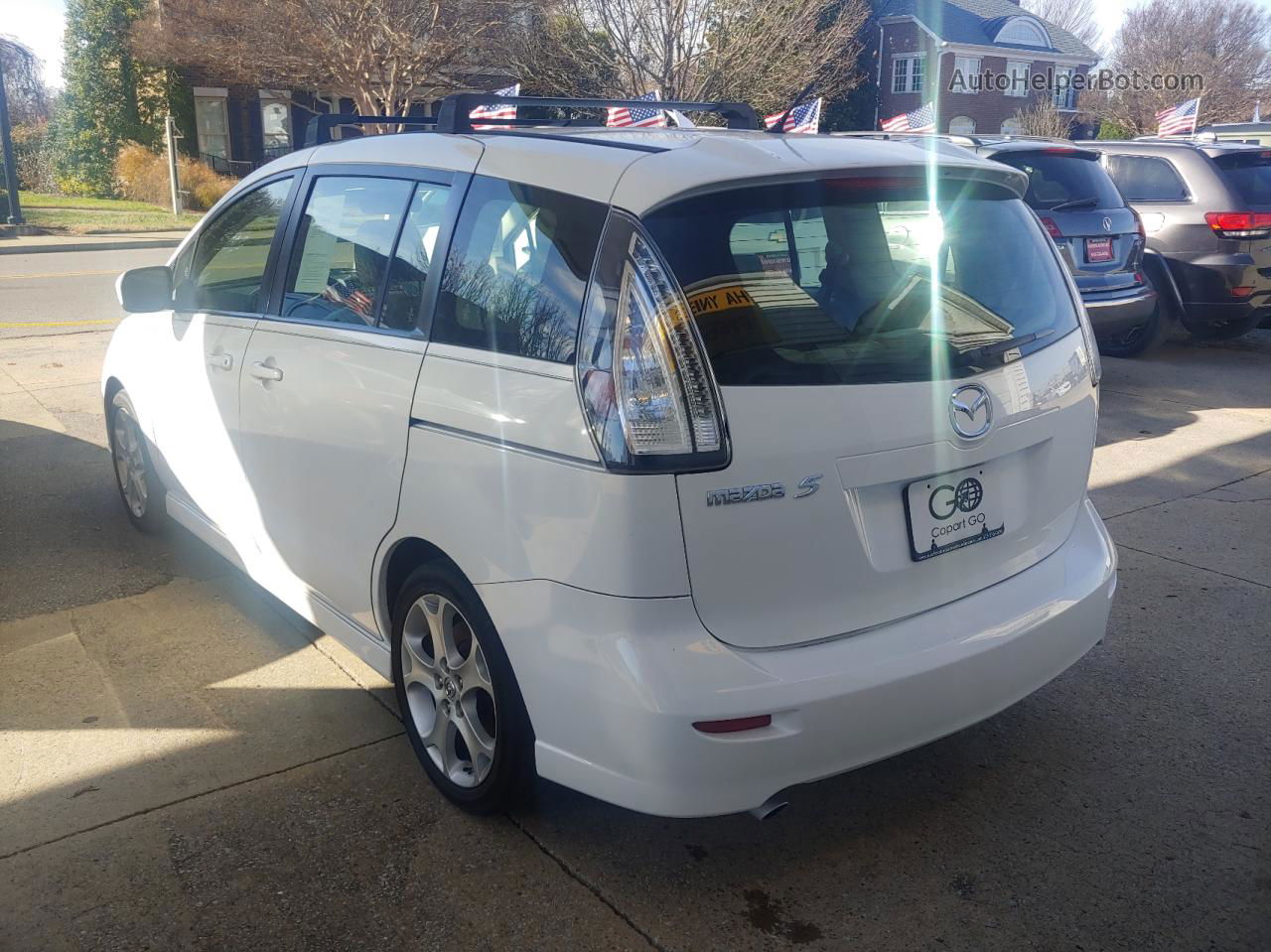 2010 Mazda 5  White vin: JM1CR2W33A0383613