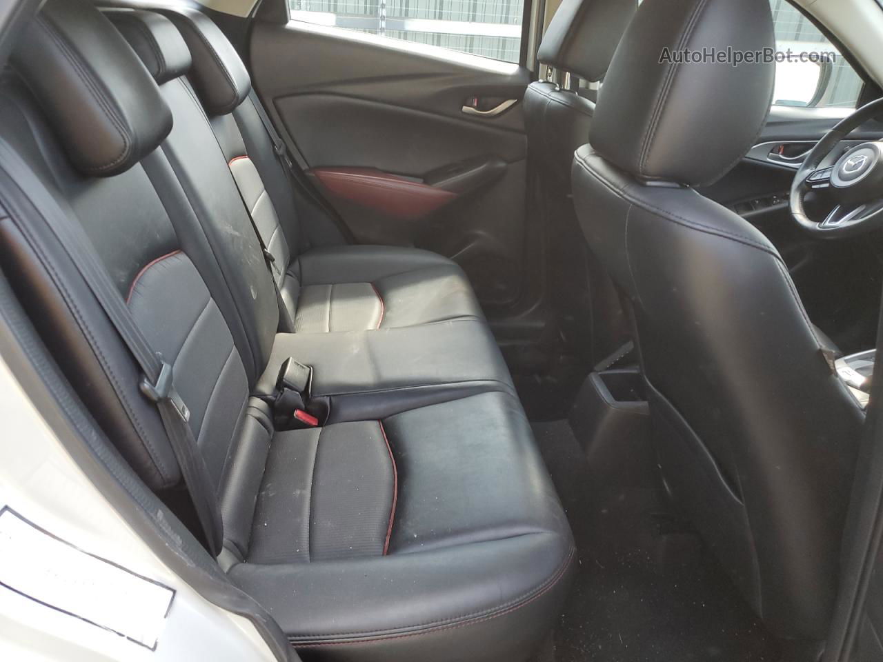 2018 Mazda Cx-3 Touring White vin: JM1DKDC70J0330170