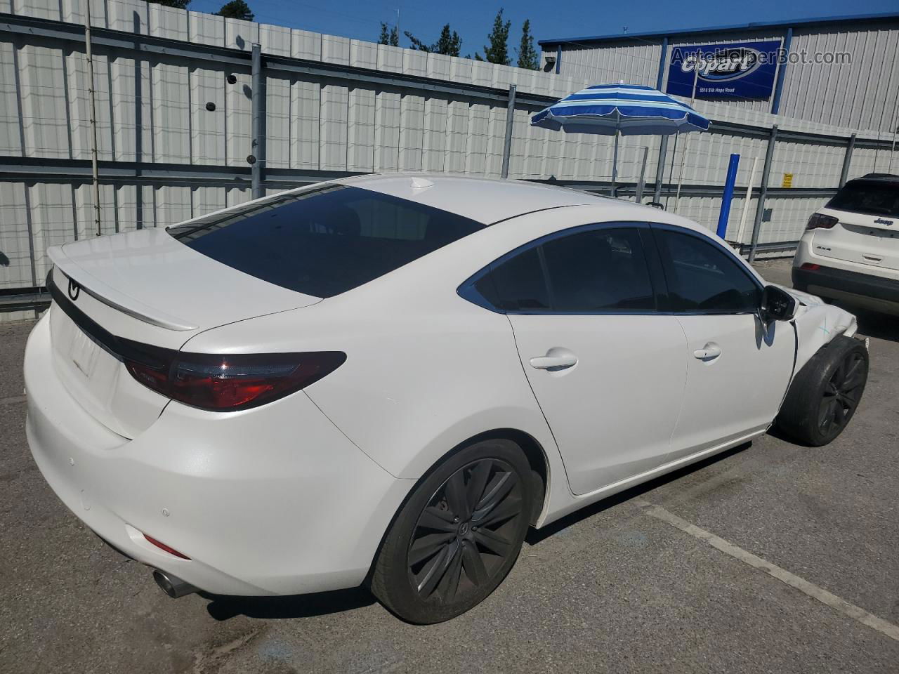 2018 Mazda 6 Signature Белый vin: JM1GL1XY8J1332027