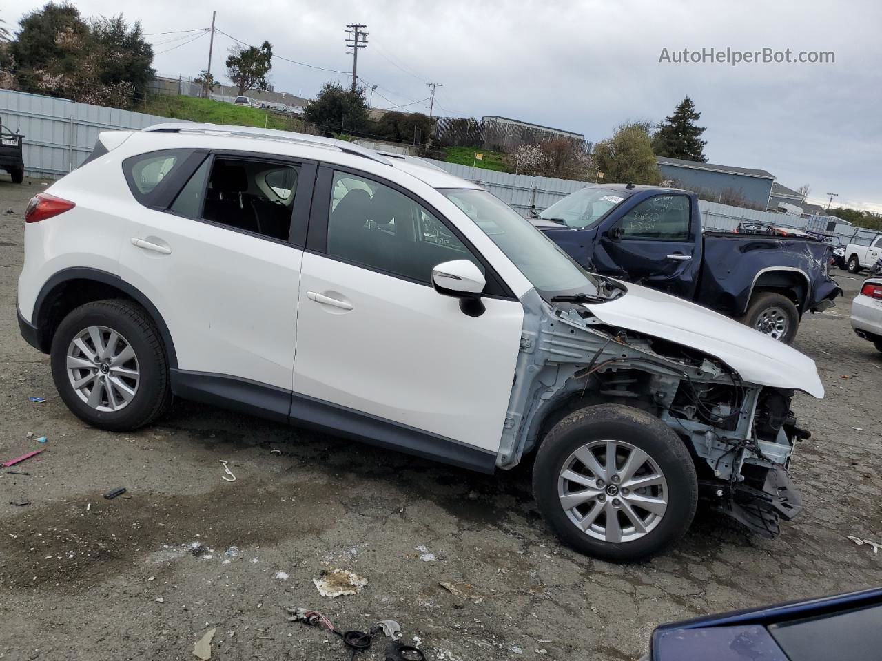 2015 Mazda Cx-5 Sport Белый vin: JM3KE4BY3F0503901