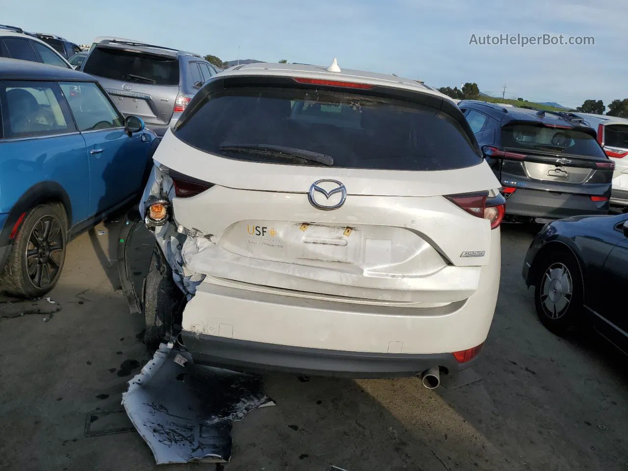 2019 Mazda Cx-5 Touring White vin: JM3KFACM5K1683927