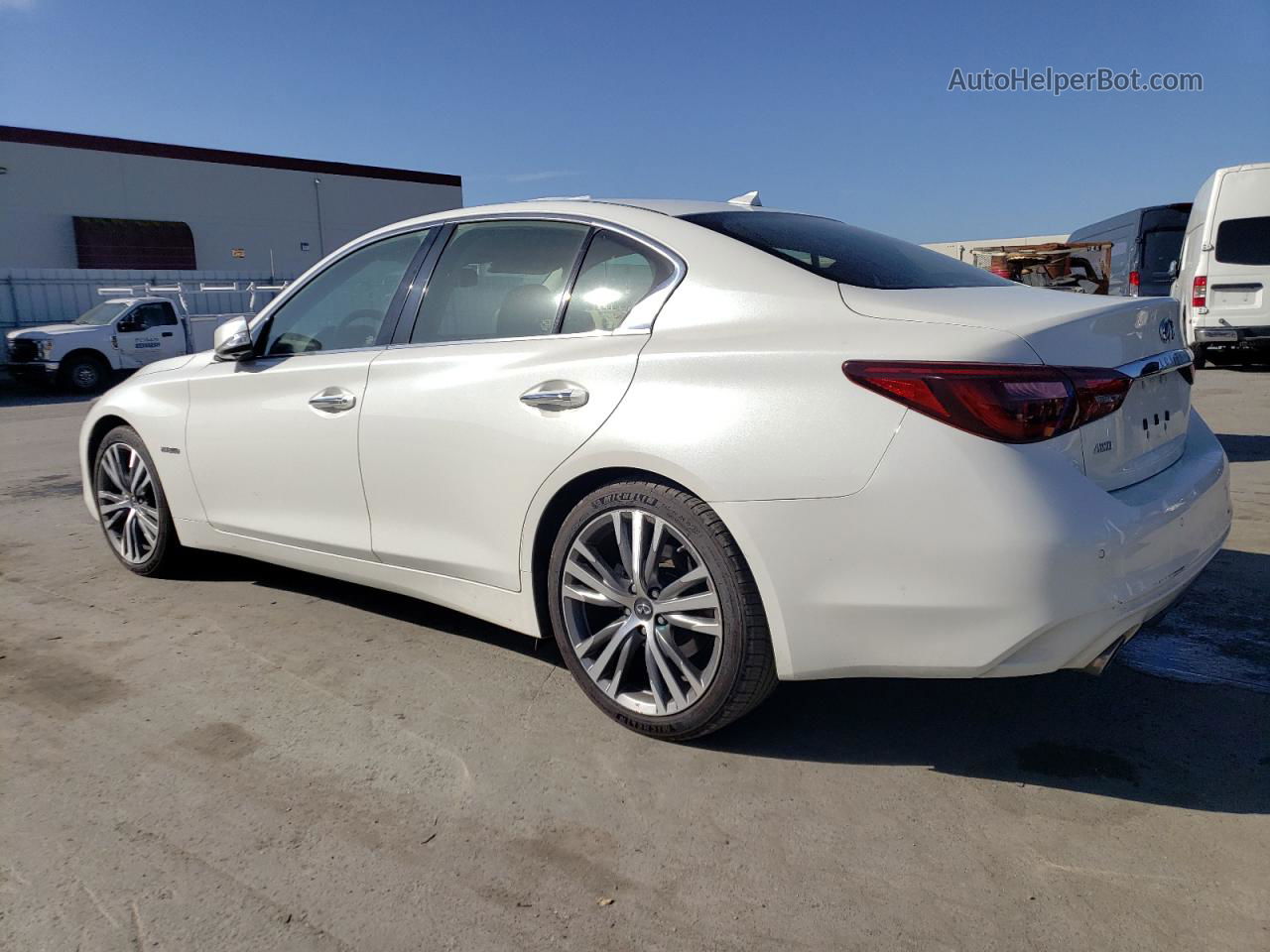 2018 Infiniti Q50 Hybrid Luxe White vin: JN1AV7AR4JM540024