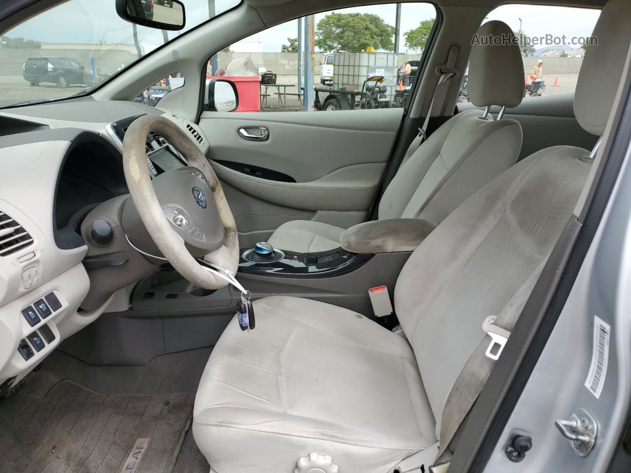 2011 Nissan Leaf Sv Серебряный vin: JN1AZ0CP5BT008084