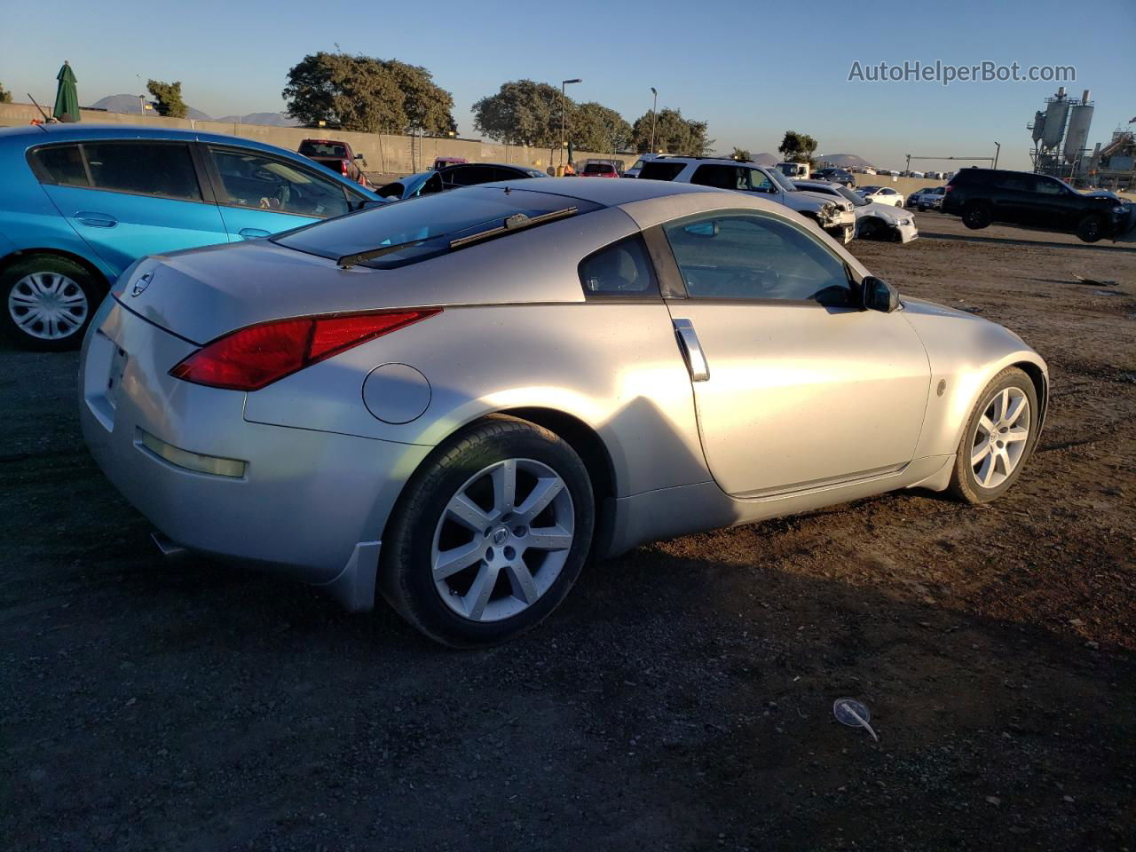 2005 Nissan 350z Coupe Серебряный vin: JN1AZ34E35M653877