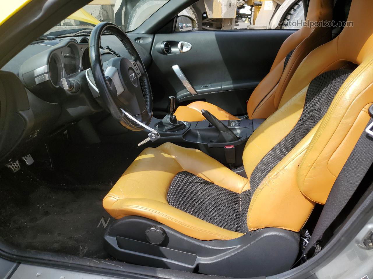 2005 Nissan 350z Roadster Yellow vin: JN1AZ36A75M751465