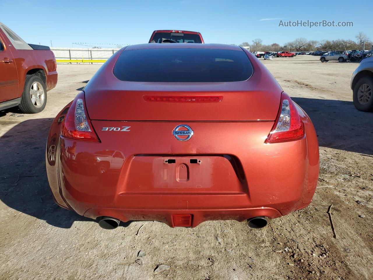 2014 Nissan 370z Base Red vin: JN1AZ4EH2EM632145