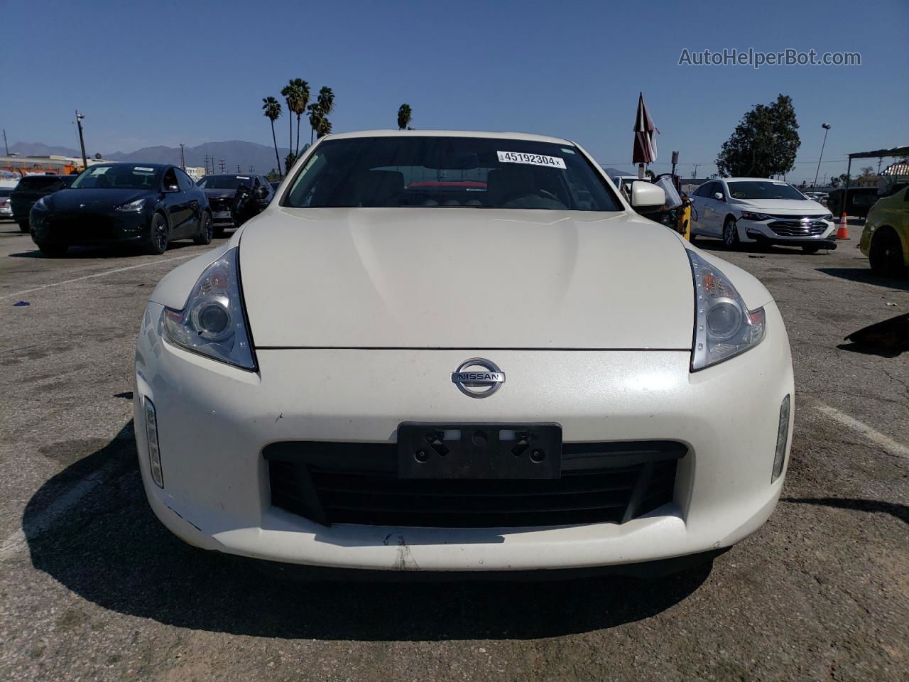 2014 Nissan 370z Base White vin: JN1AZ4EH7EM631881