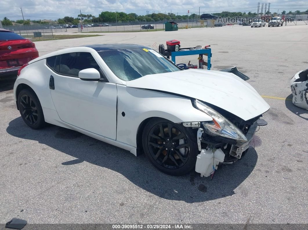 2014 Nissan 370z   White vin: JN1AZ4EH7EM633260