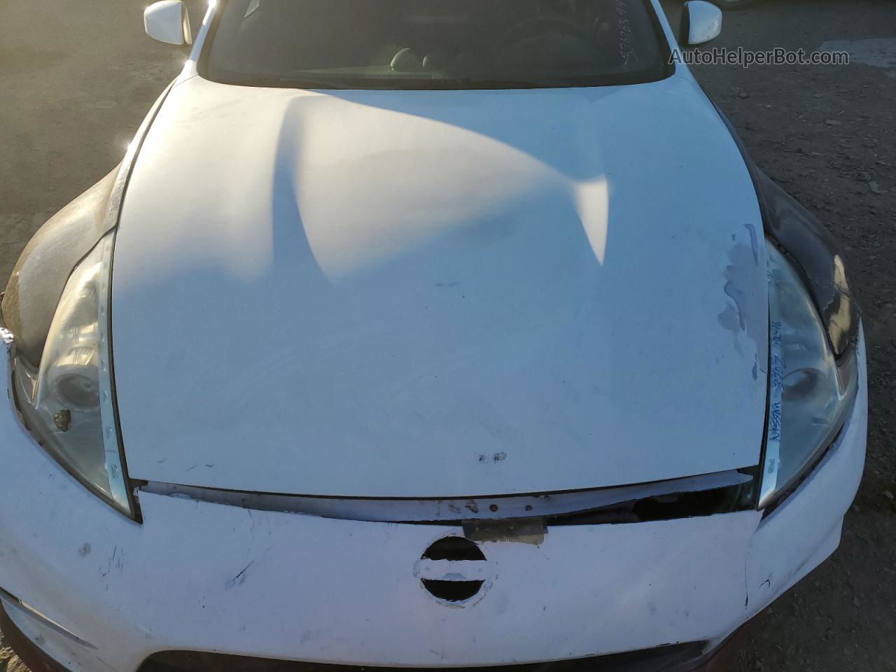 2014 Nissan 370z Base White vin: JN1AZ4EHXEM634953