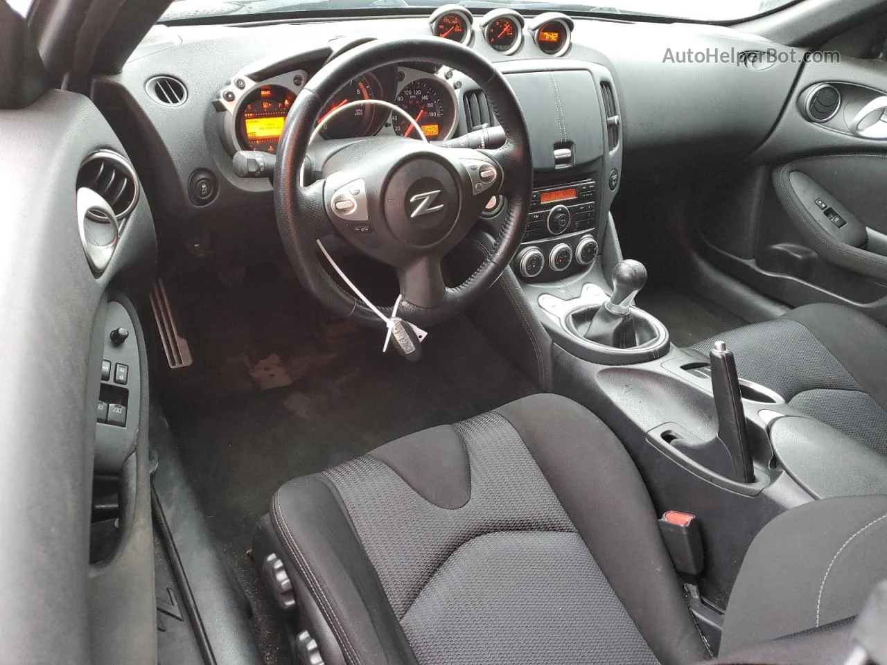 2014 Nissan 370z Base Серебряный vin: JN1AZ4EHXEM635892