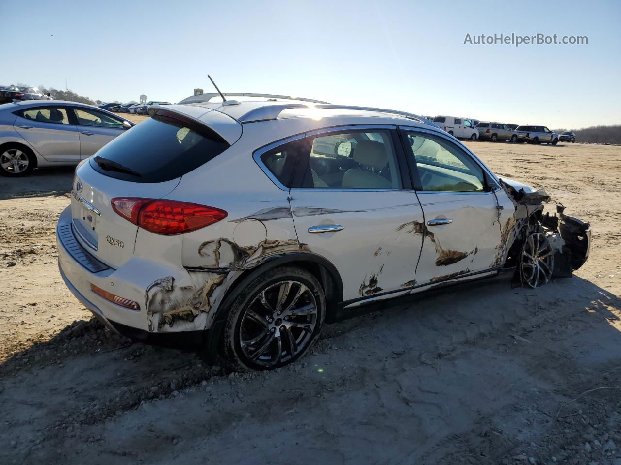 2017 Infiniti Qx50  White vin: JN1BJ0RR9HM400296