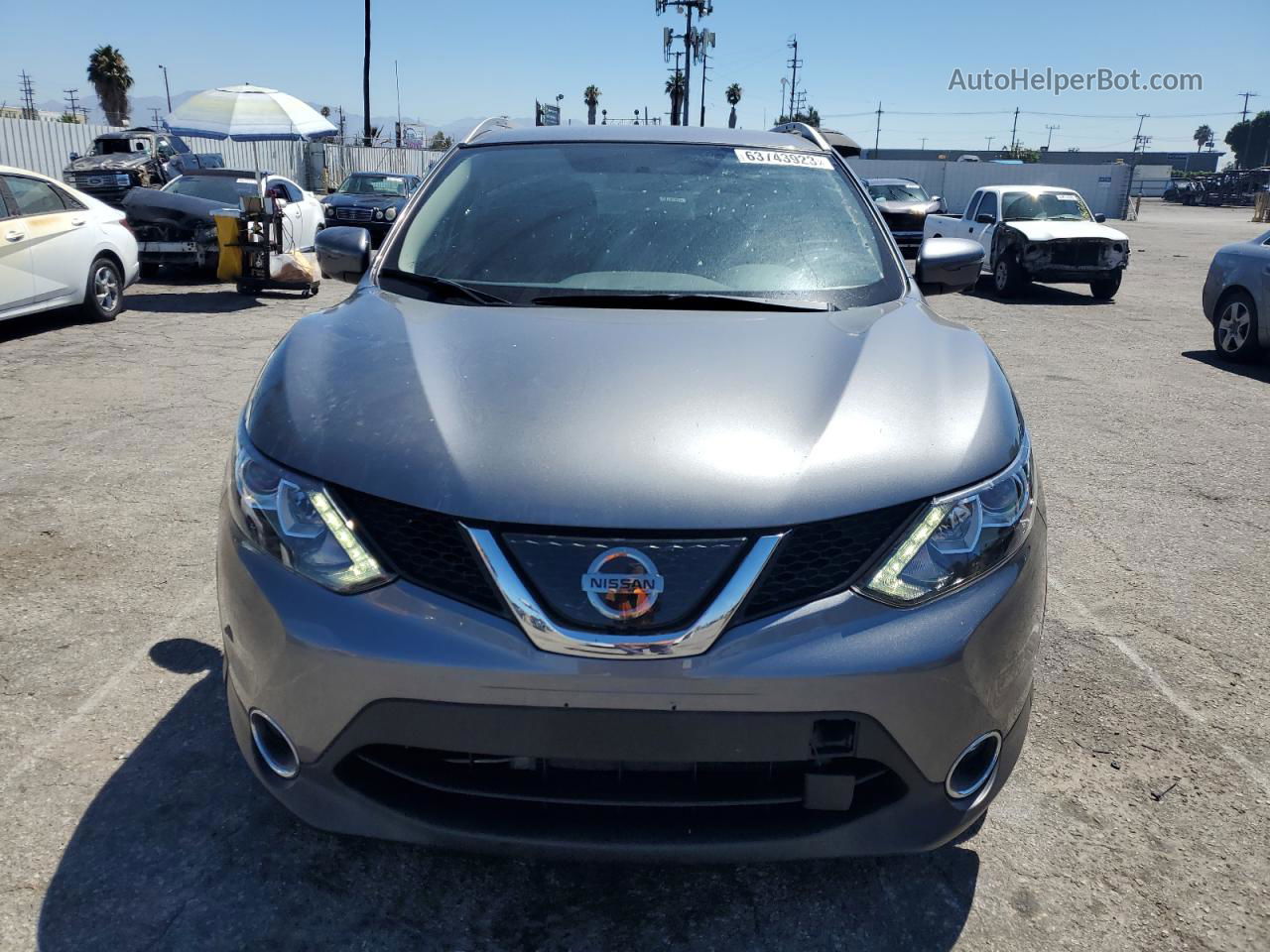 2018 Nissan Rogue Sport S Gray vin: JN1BJ1CP2JW192995