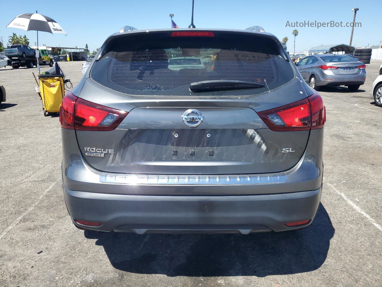 2018 Nissan Rogue Sport S Gray vin: JN1BJ1CP2JW192995