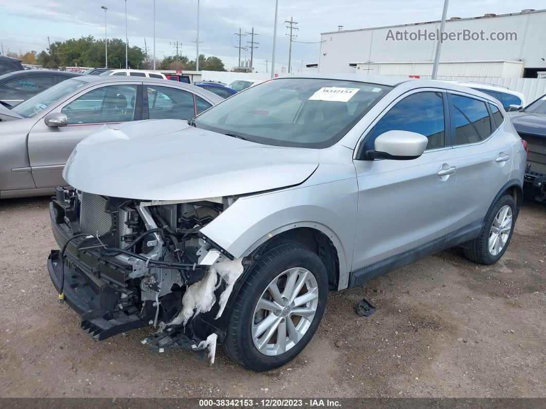 2018 Nissan Rogue Sport S Silver vin: JN1BJ1CP3JW152733