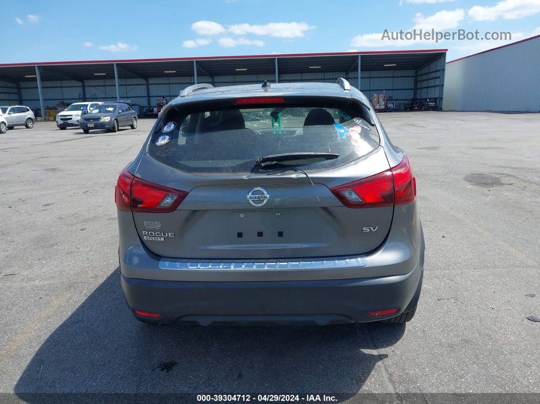 2018 Nissan Rogue Sport Sv Gray vin: JN1BJ1CP4JW189645